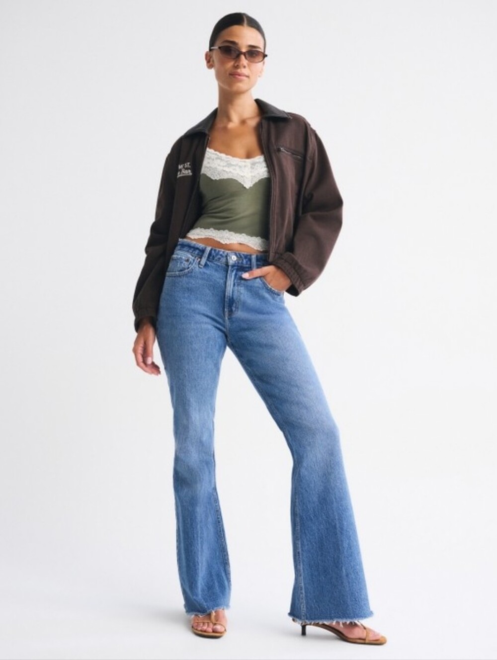 NWT Abercrombie & Fitch Vintage Flare High-Rise Jeans sz 33